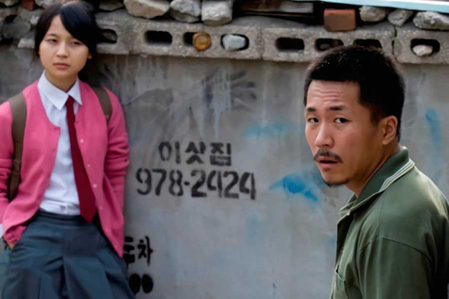 映画息もできない